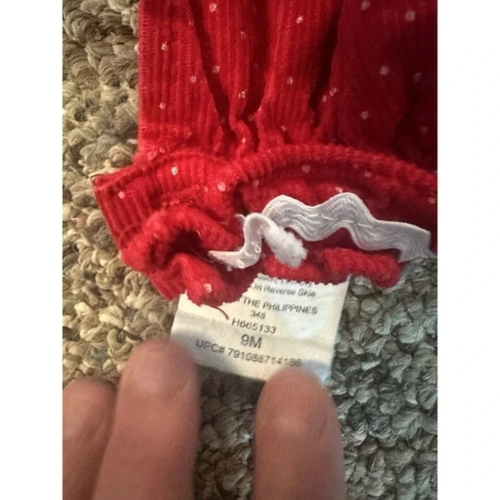 The Unbranded Brand vintage christmas
